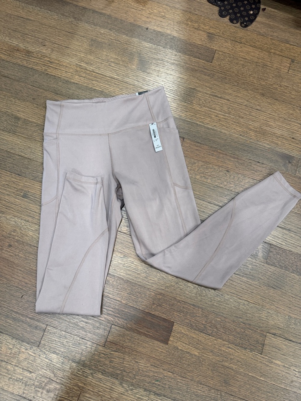 Victoria's Secret Blush Pink Leggings w pockets with Tag